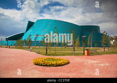 Kasachstan, Astana, Central Concert Hall, gestaltet wie die Blütenblätter einer Blume - Architekten: Manfredi und Luca Nicoletti, Italien Stockfoto