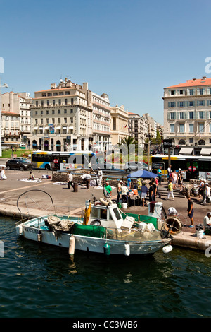 Blick auf den alten Hafen, Vieux Port, Marseille, Provence-Alpes-Côte d ' Azur, Frankreich, Europa Stockfoto