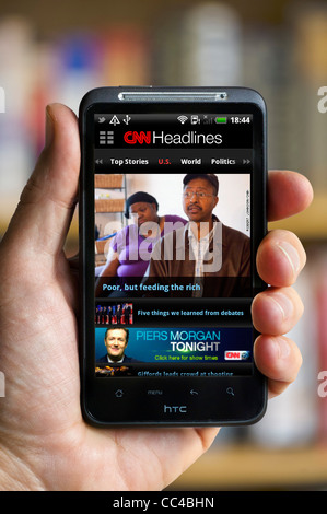 CNN-News-app auf einem HTC-smartphone Stockfoto