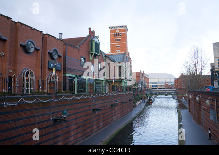 Birmingham West Midlands Bars und Restaurants Kanal Seite im sanierten Brindleyplace Stockfoto