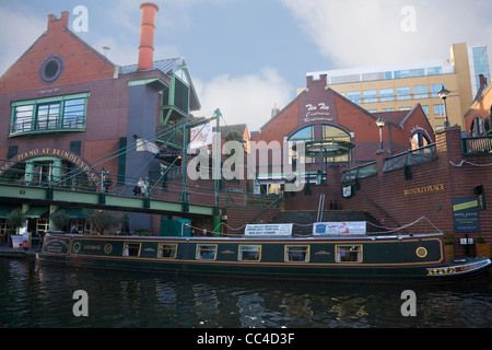 Birmingham West Midlands Bars und Restaurants Kanal Seite im sanierten Brindleyplace Stockfoto