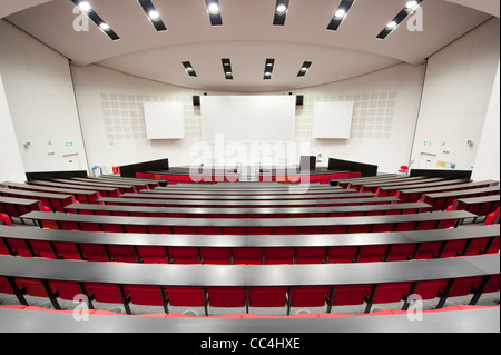 Die wichtigsten Hörsaal Theater gefunden in den Studienplatz-Gebäude an der University of Manchester, UK (nur zur redaktionellen Verwendung) Stockfoto