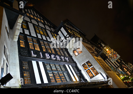 Liberty, Great Marlborough Street, London, England, UK, zu Weihnachten Stockfoto