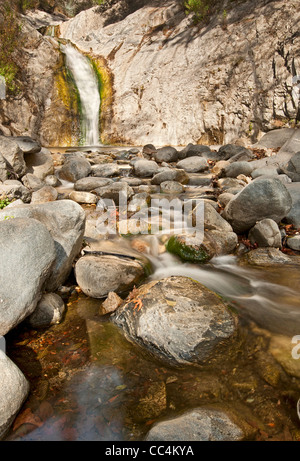 Wandern zu Wasserfällen Switzer in der Angeles National Forest in den San Gabriel Mountains. Stockfoto