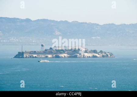 Alcatraz Insel vom Boot aus gesehen Stockfoto