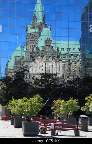 Kanada, Ontario, Ottawa, Bank of Canada Bund Gebäude widerspiegeln, Stockfoto