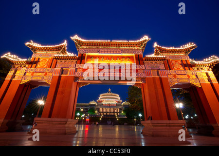 Tor und Rittersaal Nachtszene, Chongqing, china Stockfoto