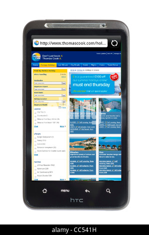 Navigieren auf der Webseite von Thomas Cook auf einem HTC-smartphone Stockfoto