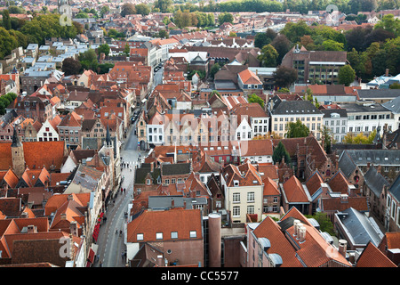 Blick über die Dächer von den mittelalterlichen belgische Stadt Brügge (Brugge) in Flandern, Belgien vom Belfry. Stockfoto