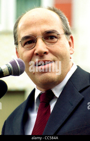 Porträt von Gregor Gysi * 16.01.1948: deutscher Politiker der Partei die linke. Stockfoto