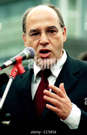 Porträt von Gregor Gysi * 16.01.1948: deutscher Politiker der Partei die linke. Stockfoto