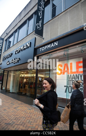 Verkauf bei Topshop Topman und Miss Selfridge Mode Geschäfte, Bromley High Street, Bromley, Kent, UK Stockfoto