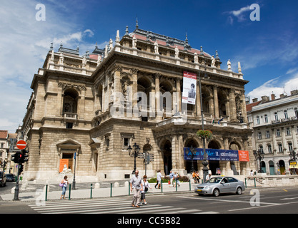 Der Neo-Renaissance-Fassade der ungarischen Staatsoper Budapest, Ungarn, Europa Stockfoto
