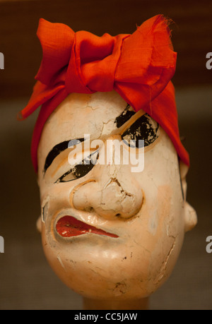 Bunraku Marionette Leistung und Puppen im Awaji Ningyoza Theater, in der Nähe von Fukura, Awaji Insel, in das Binnenmeer, Japan Stockfoto