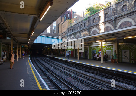 Sloane Square u-Bahnstation für District und Circle Linie Chelsea West London England UK Europe Stockfoto