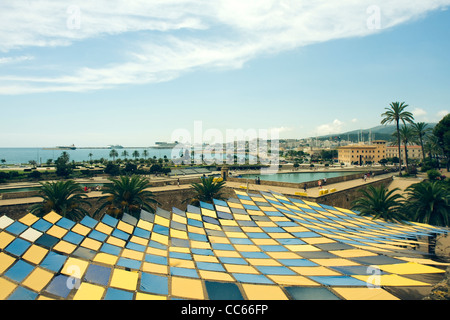 Muster, Dach und Blick zum Parc De La Mar See Palma De Mallorca, Mallorca, Spanien Stockfoto