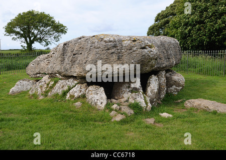 DIN Lligwy Cromlech Grabkammer Moelfre Anglesey Wales Cymru UK GB Stockfoto