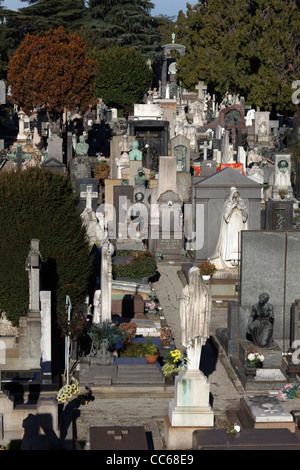 Gräber auf dem monumentalen Friedhof, Mailand, Italien Stockfoto