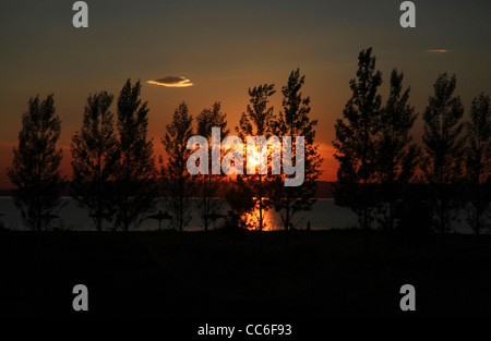 Kanas-See bei Sonnenuntergang, Altay Präfektur, Xinjiang, China Stockfoto