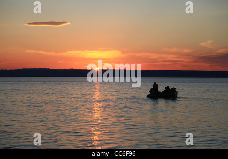 Kanas-See bei Sonnenuntergang, Altay Präfektur, Xinjiang, China Stockfoto