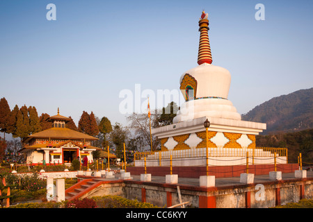 Indien, Arunachal Pradesh, Itanagar, Buddha Vihar tibetischen buddhistischen Tempel und chorten Stockfoto