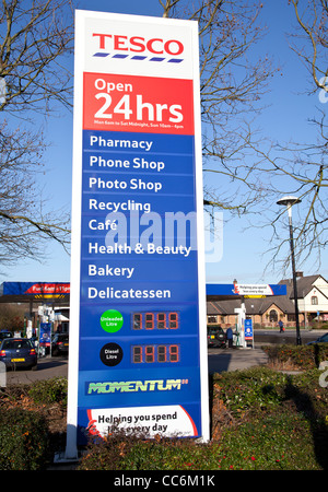 Tesco-Tankstelle Stockfoto