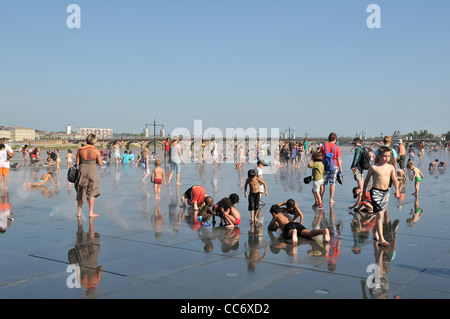 Brunnen Bordeaux Frankreich Stockfoto