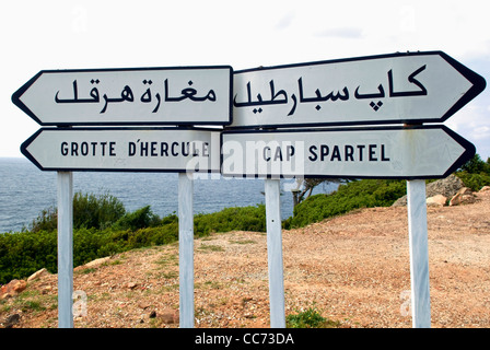 Verkehrsschilder nach Cap Spartel, Tanger, Marokko, Nordafrika Stockfoto