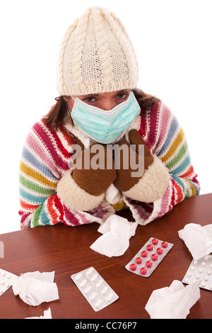 Frau Niesen zu Zellstoff im Winter (isoliert auf weiss) Stockfoto