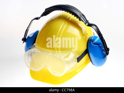 Schutzausrüstung für Arbeitnehmer. Schutzhelm, Schutzhelm, Schutzbrille, Gehörschutz. Stockfoto