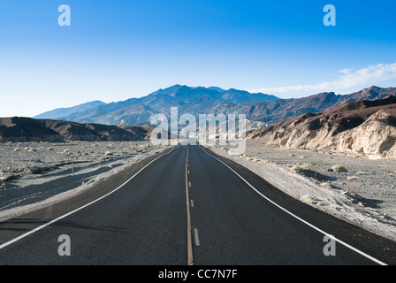 Autobahn im Death Valley National Park, Nevada, usa Stockfoto