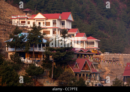 Indien, Arunachal Pradesh, Dirang, erbaute neu teure Haus in großem Stil gebaut am Hang Stockfoto