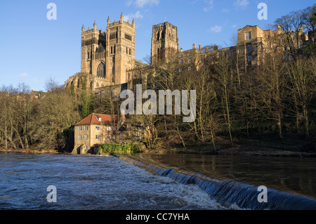 Durham Kathedrale und dem Fluss Wear Stockfoto