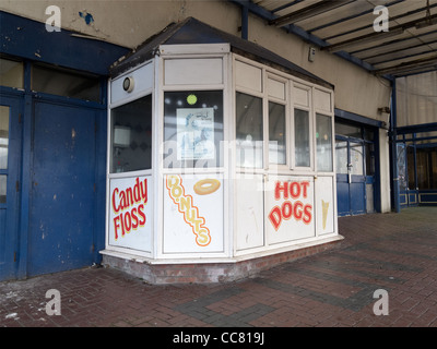 ein Hot-Dog-Stand auf der Morecambe Lancashire Stockfoto