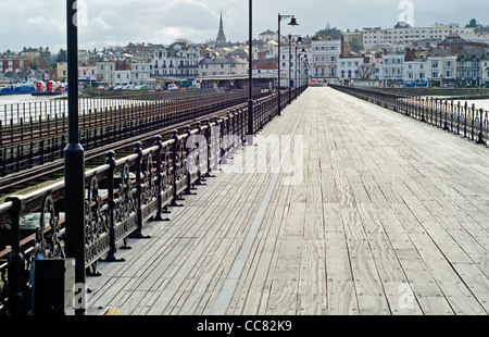 Ryde Pier, der langen Britischen hölzernen Pier in Ryde, Isle of Wight, England, UK. Stockfoto
