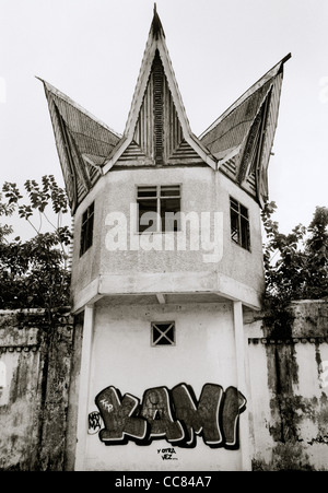 Graffiti Streetart auf dem Pudu Gefängnisgebäude in Kuala Lumpur in Malaysia in Fernost Südostasien. Urbane Kultur Geschichte Reisen Stockfoto