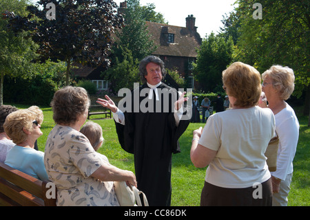 St.-Peter Dörfer-Tour. Eine ausgezeichnete Zeit Tour rund um das Dorf von kostümierten Figuren. Broadstairs, Kent. England. VEREINIGTES KÖNIGREICH. Stockfoto