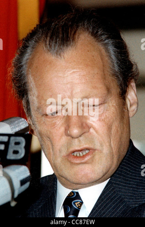 Adresse von Willy Brandt nach dem Rücktritt wegen der Guillaume-Affäre im Mai 1974 in Berlin. Stockfoto