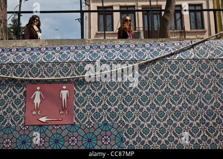 Öffentliche Toiletten in Sultanahmet, Istanbul, Türkei. Stockfoto