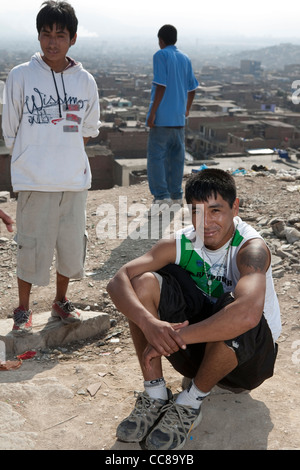 Gang-Mitglieder in Lima, Peru, Südamerika. Stockfoto