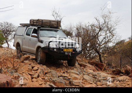 4 x 4 Geländewagen auf der "van Zyl' Pass.  Kaokoland, Namibia. Stockfoto