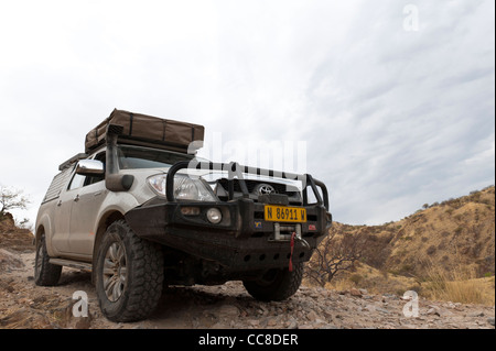 4 x 4 Geländewagen auf der "van Zyl' Pass.  Kaokoland, Namibia. Stockfoto