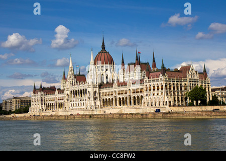 Das Parlamentsgebäude (Ungarisch: Országház, das Haus des Landes übersetzt) Stockfoto