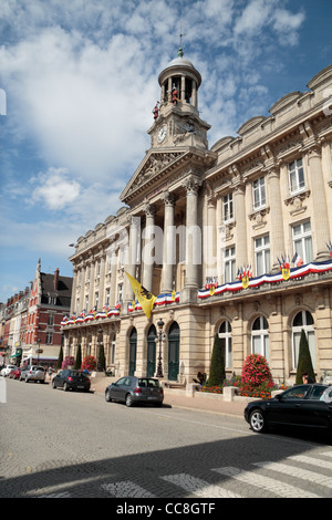 Hotel De Ville (Rathaus/Rathaus) in Cambrai, Nord-Pas-de-Calais, Frankreich. Stockfoto