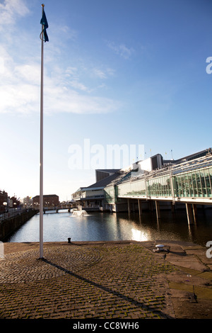 Kingston nach Hull, Hull City, East Riding of Yorkshire, England, UK außerhalb äußere des Princes Quay Kai Einkaufszentrum Stockfoto