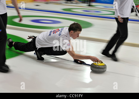 Team Great Britain verlieren 8-2 nach Kanada in der ersten Runde des Curling-Events bei den ersten Jugend Olympischen Winterspielen Stockfoto