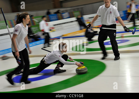 Team Great Britain verlieren 8-2 nach Kanada in der ersten Runde des Curling-Events bei den ersten Jugend Olympischen Winterspielen Stockfoto