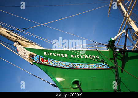 Blick auf das alte Segelschiff Rickmer Rickmers im Hamburger Hafen, Deutschland. Stockfoto