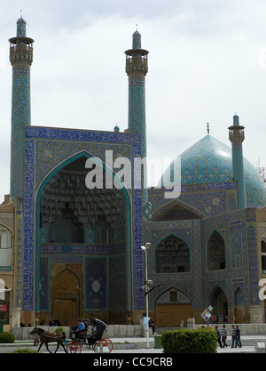 Dies ist das Eingangsportal für die Imam-Moschee in Isfahan, Iran, von vielen als eines der weltweit schönsten gedacht. Stockfoto