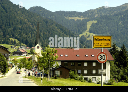 Berg Dorf Balderschwang in der Nähe von Sonthofen im Allgäu. Stockfoto